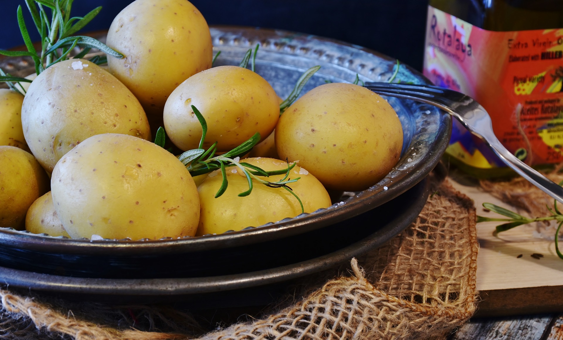 Steamed potatoes