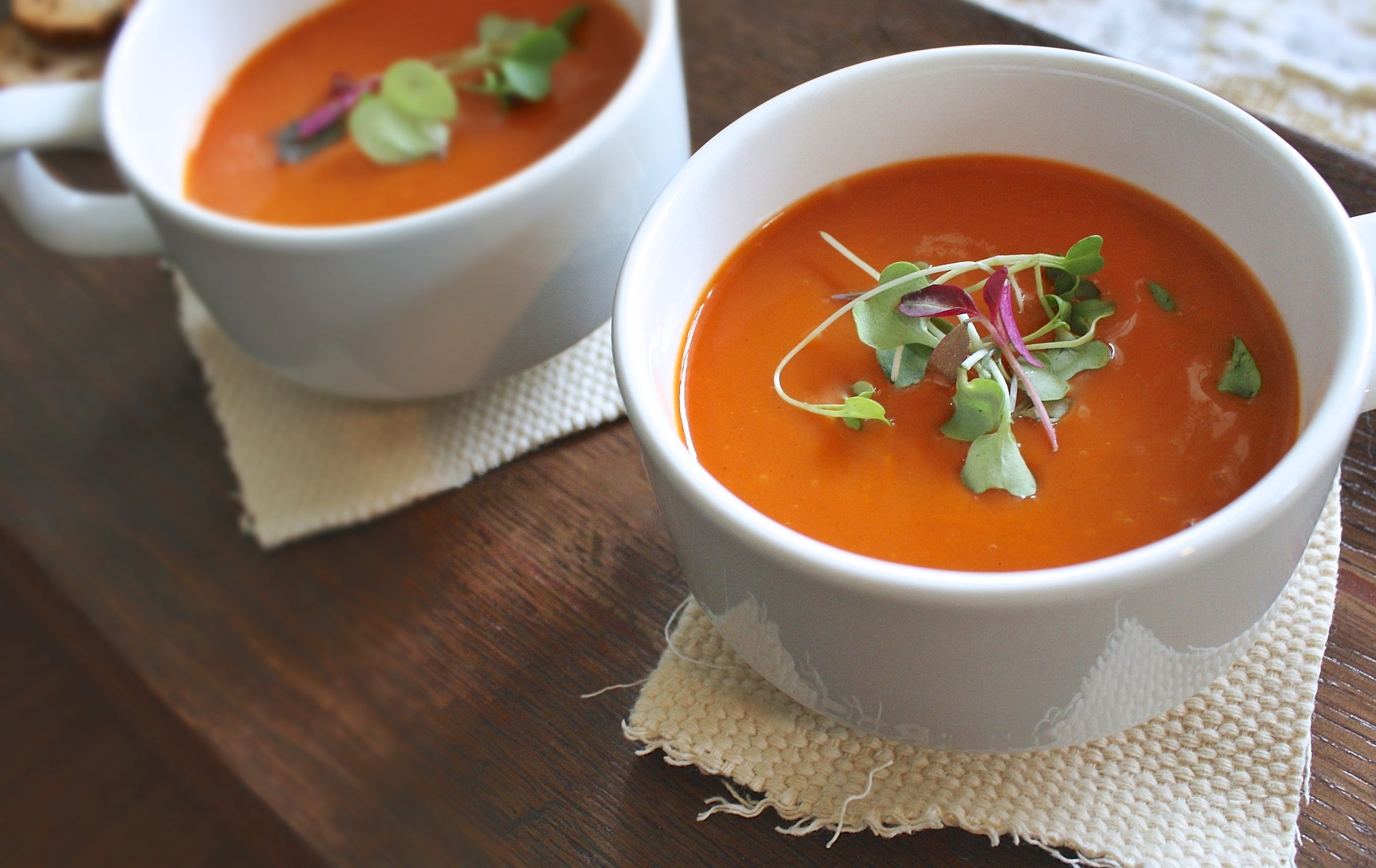 Homemade vine tomato soup