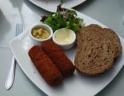 Turkey croquettes with bread