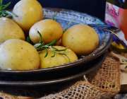 Steamed potatoes
